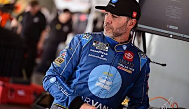 #84: Jimmie Johnson, LEGACY MOTOR CLUB, Carvana Toyota Camry