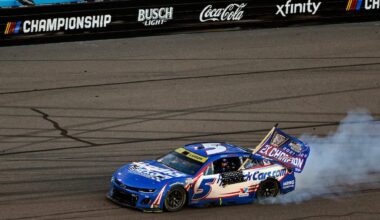 #5: Kyle Larson, Hendrick Motorsports, HendrickCars.com Chevrolet celebrates his win, Phoenix