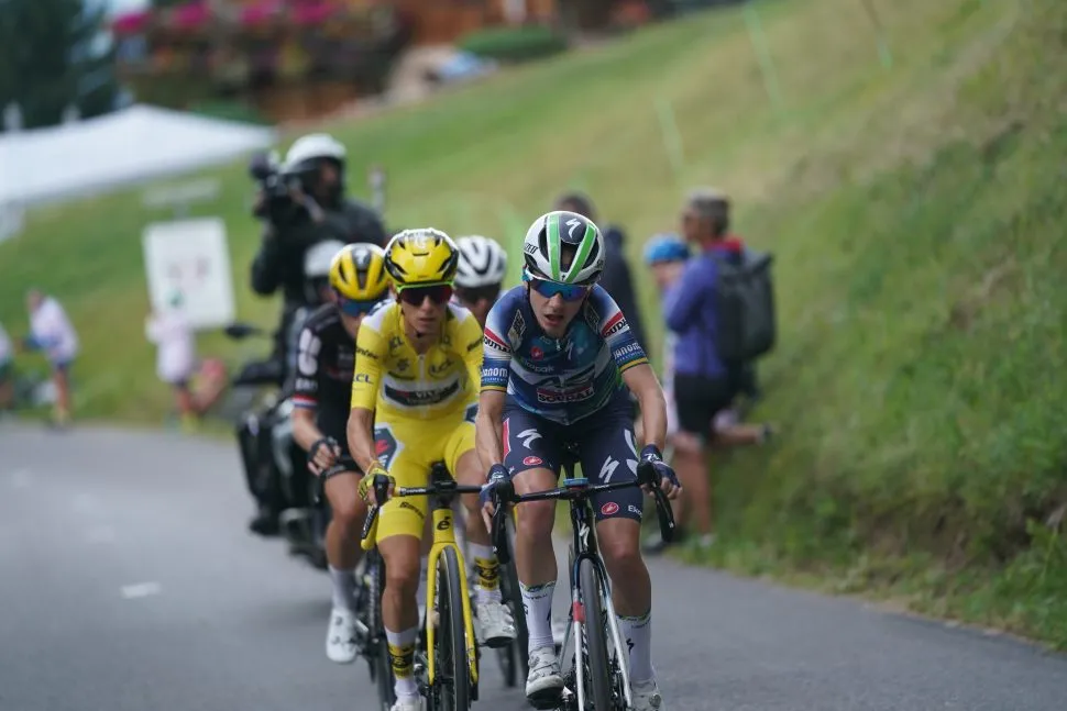 03/08/2025 – Tour de France Femmes avec Zwift 2025 – Étape 9 - Praz-sur-Arly > Châtel Les Portes du Soleil (124,1km) - Sarah Gigante (AG Insurance-Soudal), Pauline Ferrand-Prevot (Visma Lease a Bike)