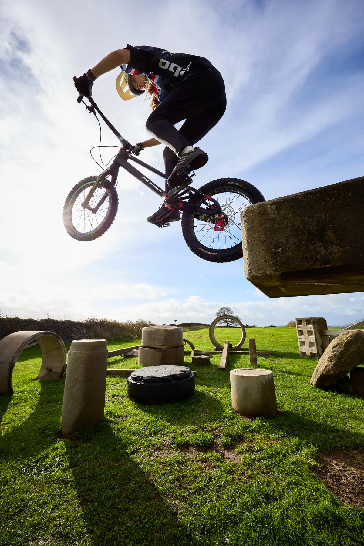 Daisy Craig riding MTB trials