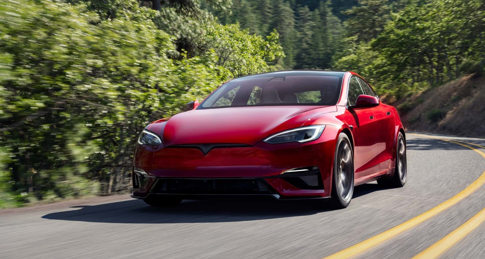 Tesla Model S And Model X. Alive: Robots