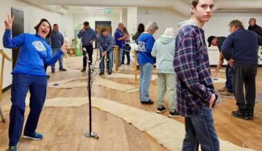 Residents tee off to fight winter blues, support Brechin Legion