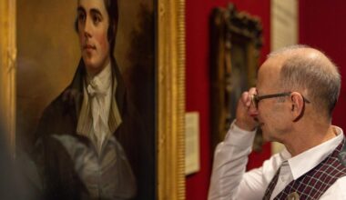 Lost portrait of Rabbie Burns found after 220 years