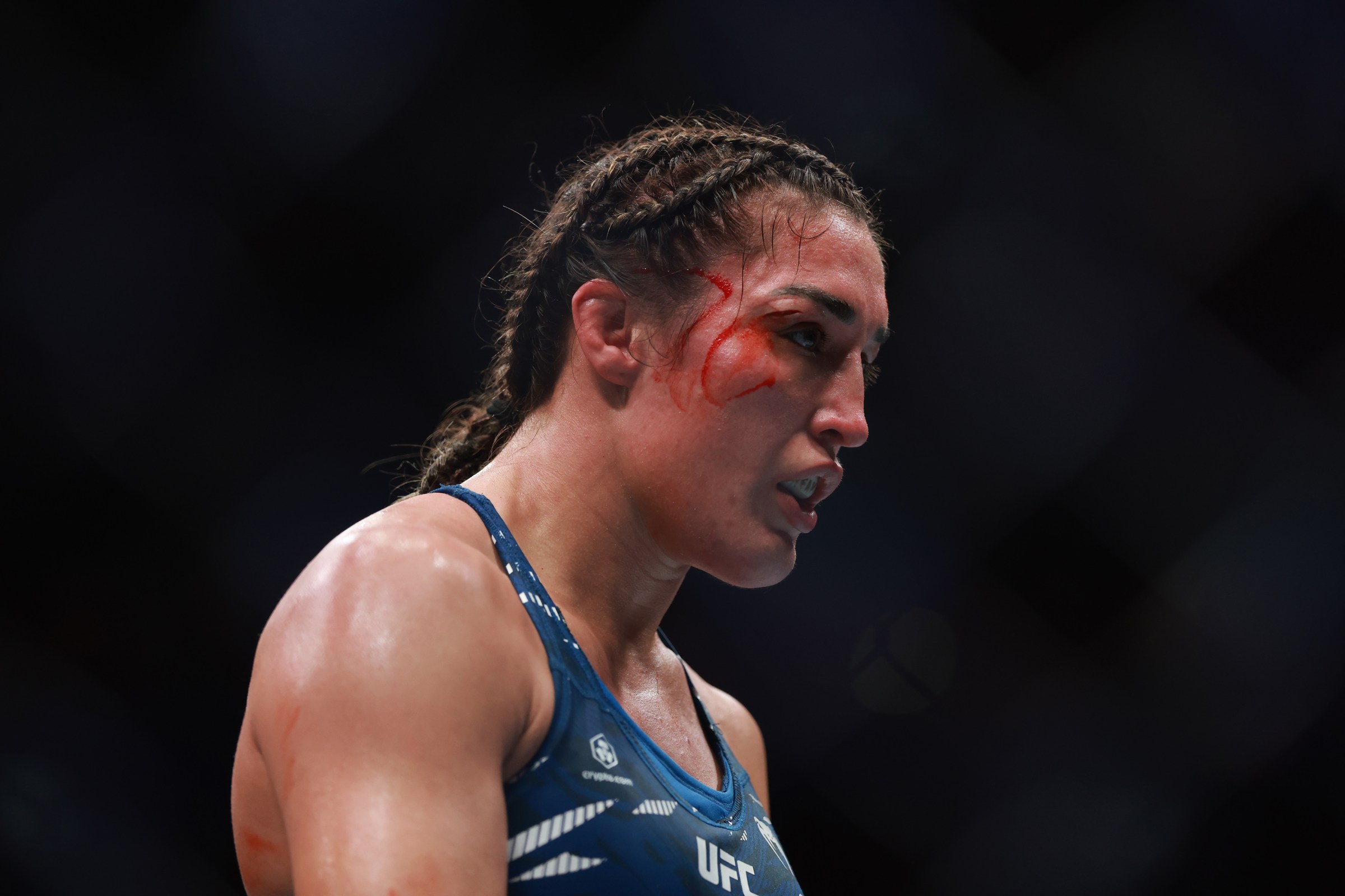 UFC 312: Du Plessis v Strickland 2