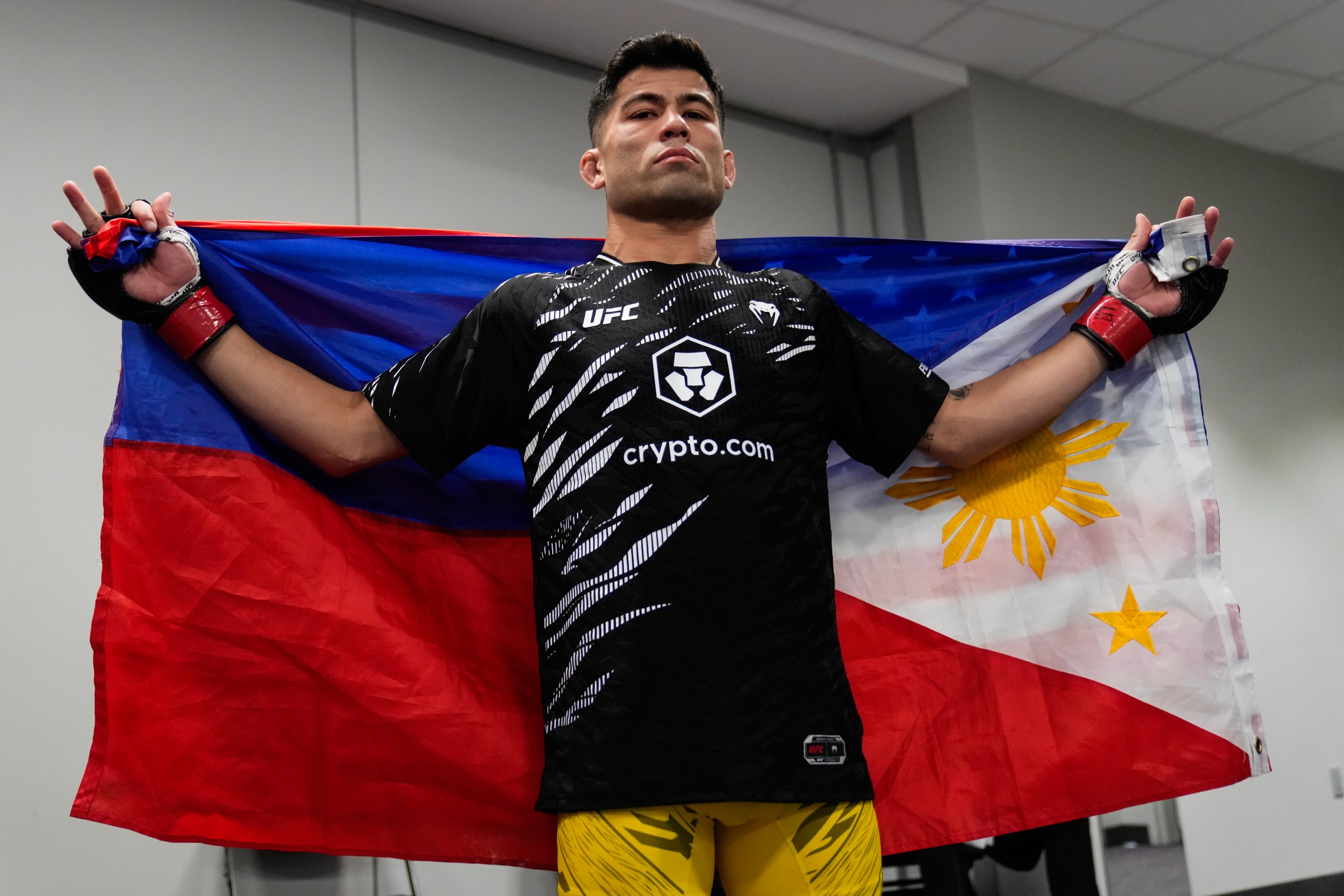 UFC 317: Topuria vs Oliveira