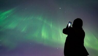 Northern lights may be visible over Vancouver Island Monday night