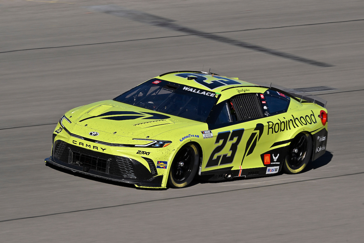 Credit: #23: Bubba Wallace, 23XI Racing, Robinhood Toyota Camry