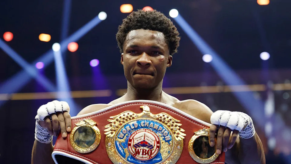 Boxing - David Benavidez v Anthony Yarde - WBC Light Heavyweight Championship - ANB Arena, Riyadh, Saudi Arabia - November 23, 2025 Abdullah Mason poses with the belt after winning the WBO lightweight titlle against Sam Noakes REUTERS/Hamad I Mohammed