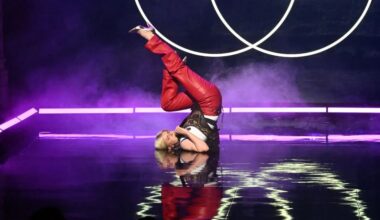 Robyn is back - and so is her madcap sense of style