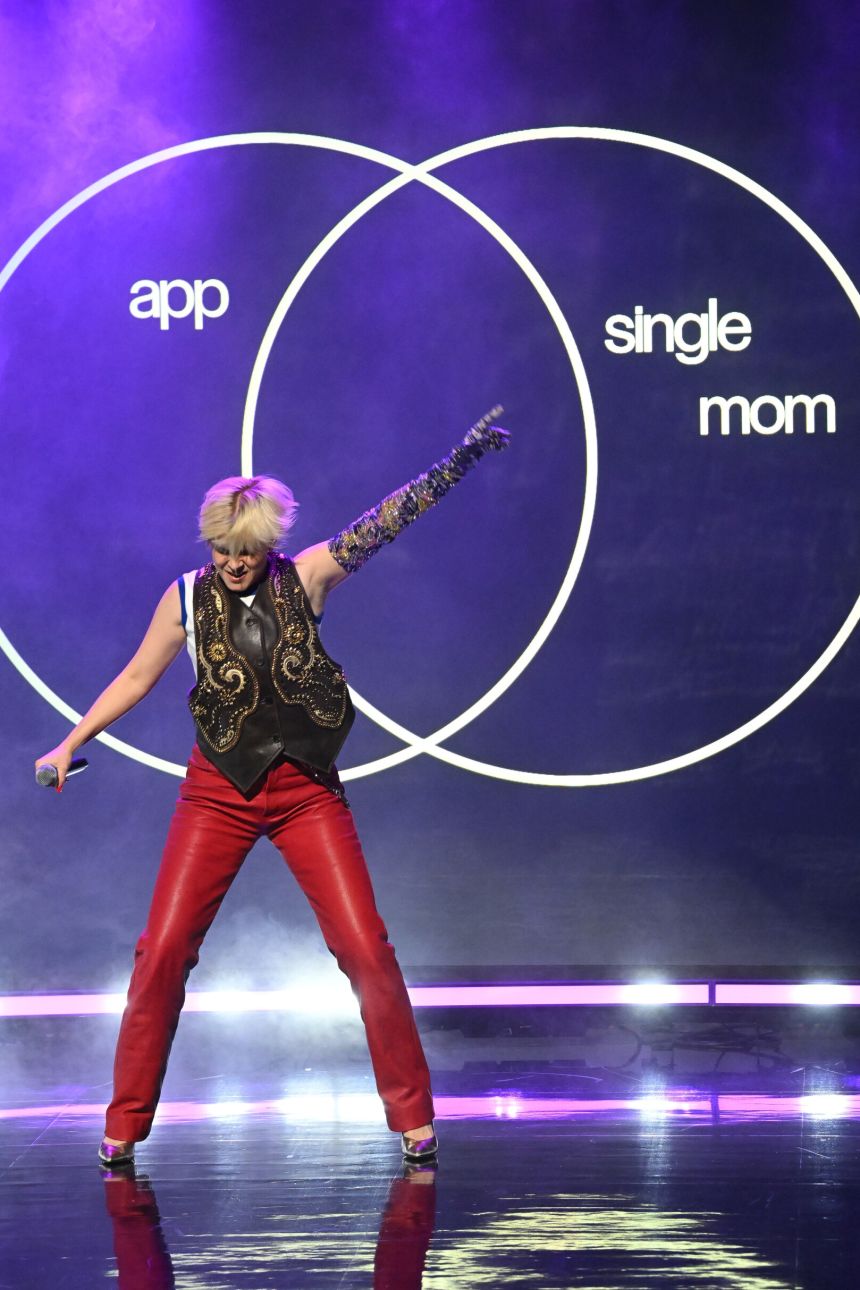 The outfit was Versace, designed by the label's former creative director Dario Vitale.