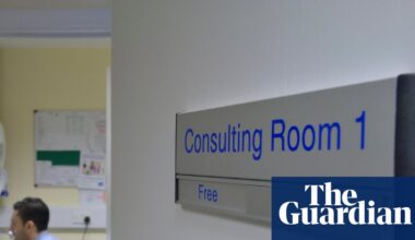 Almost twice as many Australian GP clinics bulk billing since Medicare incentive changes, analysis suggests | Bulk billing
