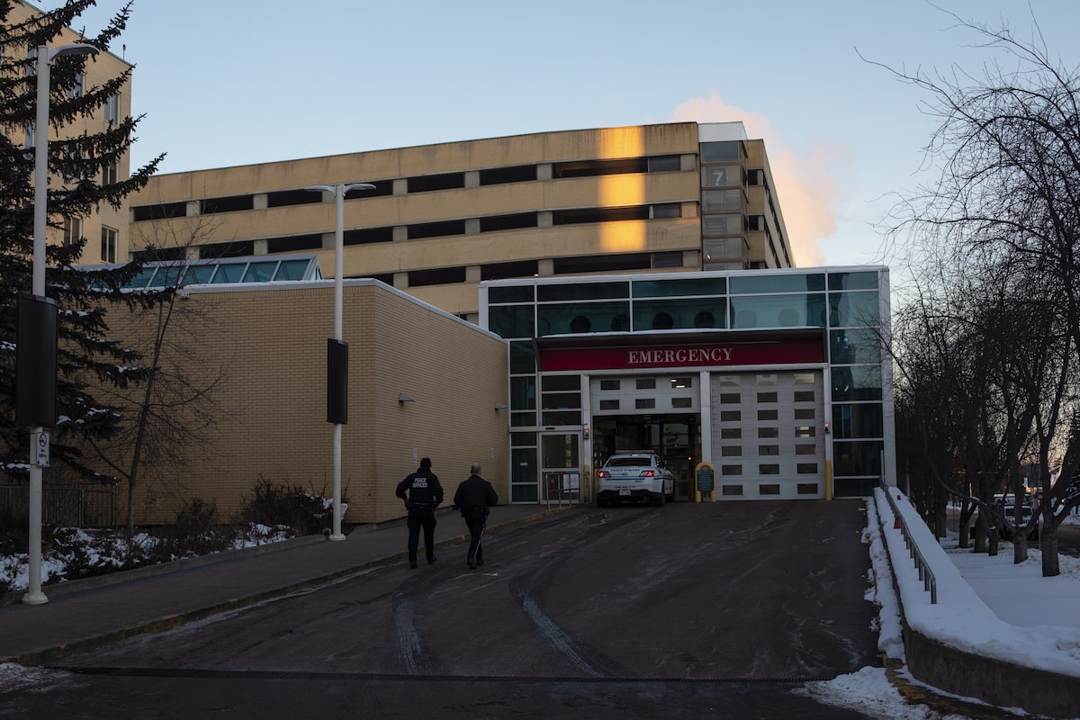 Edmonton doctors call on Alberta to declare state of emergency as hospitals overflow