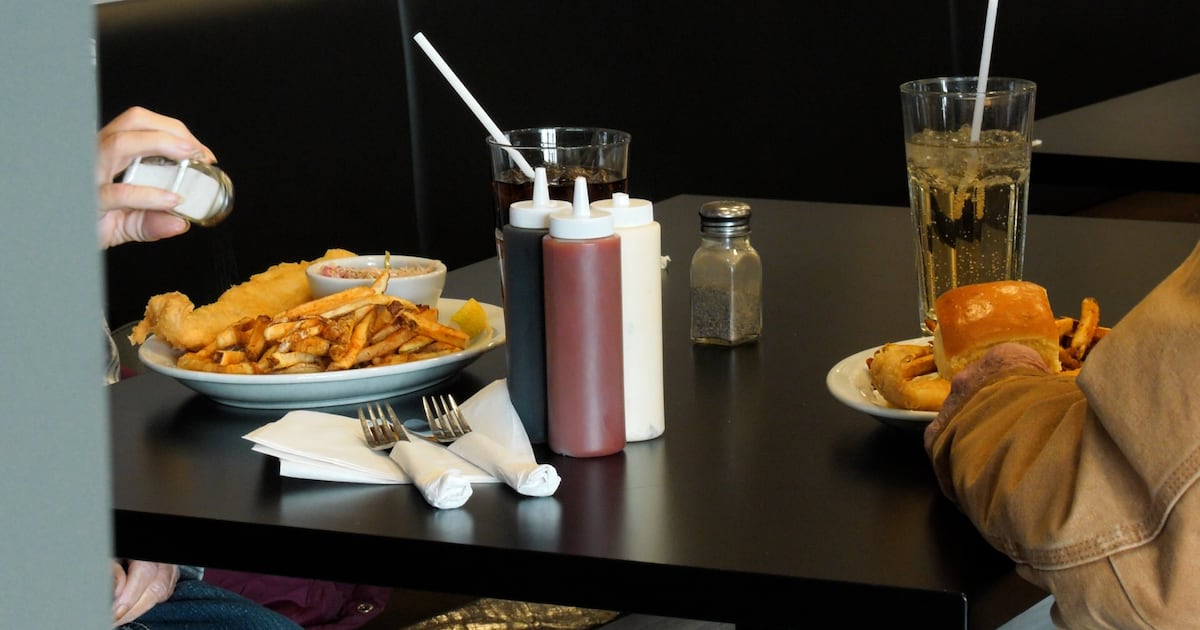 More restaurant closures expected in 2026 as diners cut back, Dalhousie study warns - CTV News