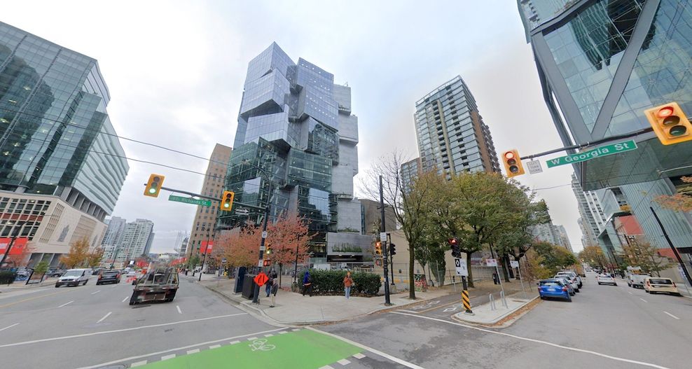 450 west georgia vancouver grocery store