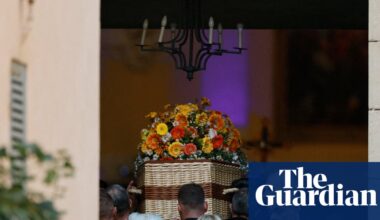Brigitte Bardot laid to rest in funeral ceremony broadcast across Saint-Tropez | Brigitte Bardot
