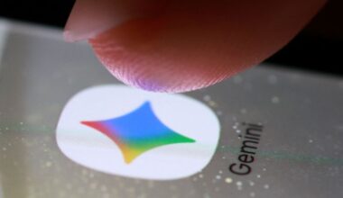 Apple, Google strike Gemini deal for revamped Siri in major win for Alphabet