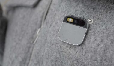 Apple is reportedly developing a wearable AI pin