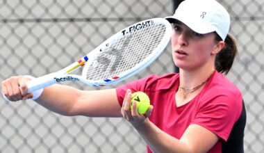 Swiatek says women's tennis does not need 'Battle of the Sexes'