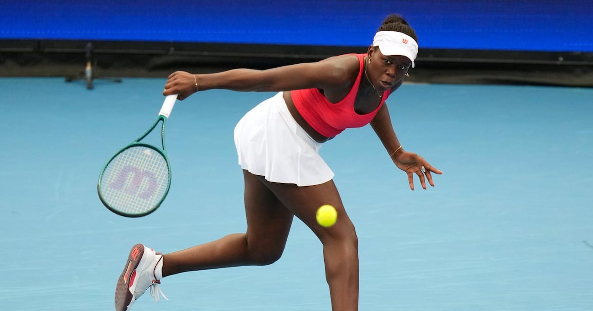 Victoria Mboko upsets Keys to advance to Adelaide semifinals