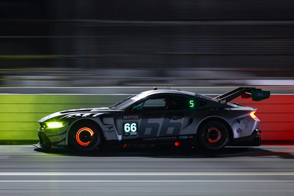 #66 Gradient Racing Ford Mustang GT3: Jake Walker, Till Bechtolsheimer, Corey Lewis, Joey Hand