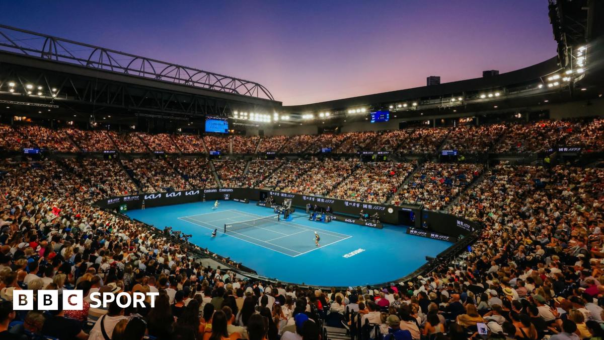 Fans watch a match on Rod Laver Arena at the 2025 Australian Open
