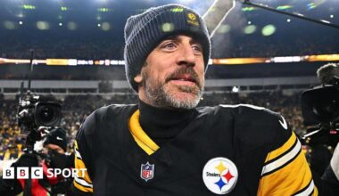 Manchester United head coach Ruben Amorim in a dark winter coat on the touchline before the 1-1 draw with Leeds