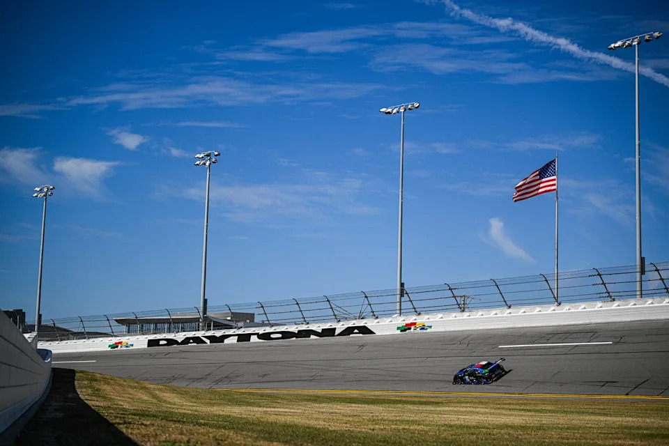 #57 WINWARD RACING Mercedes-AMG GT3: Russell Ward, Philip Ellis, Indy Dontje, Lucas Auer