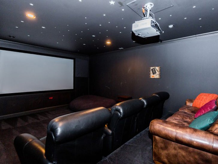 0114-Angel-McCoughtry-Lists-Home-Sub1