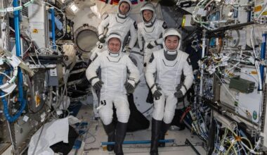 NASA sends 4 astronauts back to Earth in first medical evacuation - Toronto Star