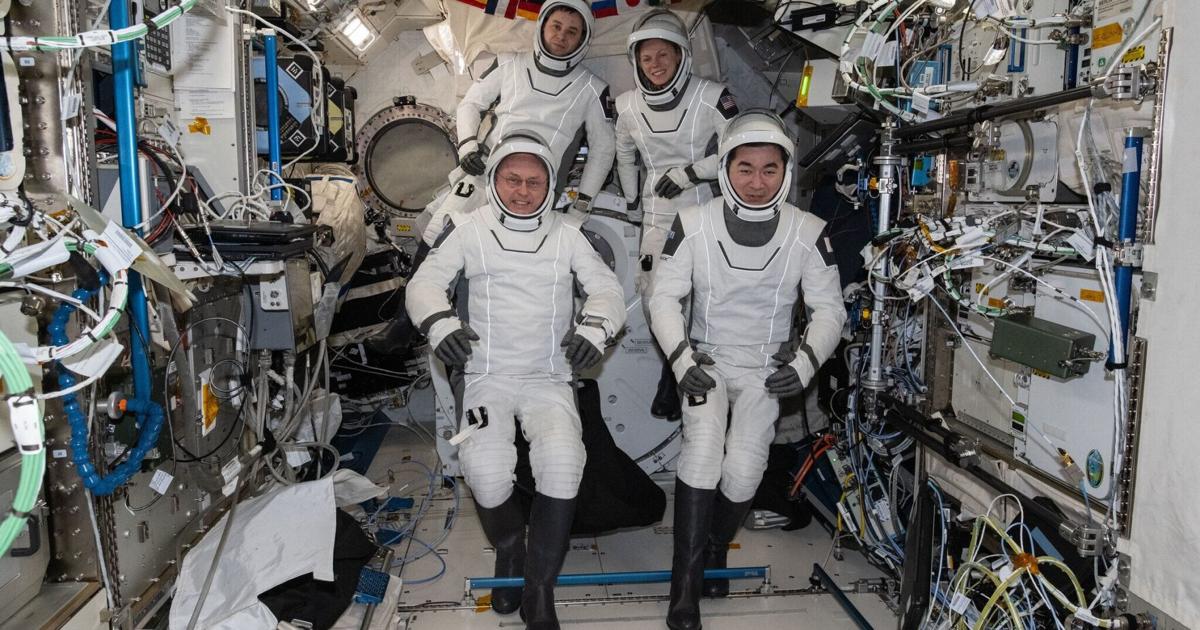 NASA sends 4 astronauts back to Earth in first medical evacuation - Toronto Star