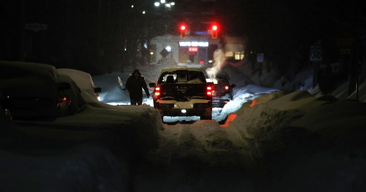 Toronto snowstorm: Snow day for many in southern Ontario; record-breaking snowfall causing delays, closures on TTC; police warn of dangerous road conditions - thestar.com
