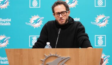 Los Angeles Chargers expected to hire Mike McDaniel as OC