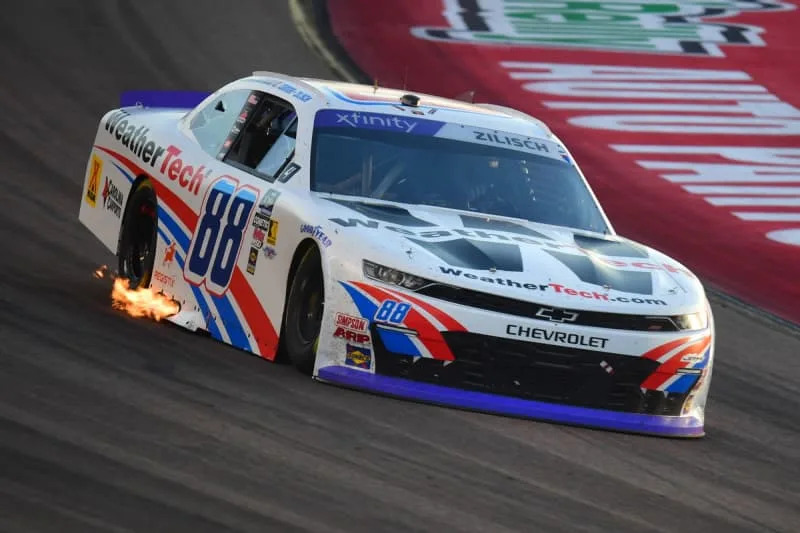 NASCAR, Motorsport, USA Xfinity: NASCAR Xfinity Series Championship Nov 1, 2025 Avondale, Arizona, USA NASCAR Xfinity Series driver Connor Zilisch 88 during the Xfinity Series Championship race at Phoenix Raceway.