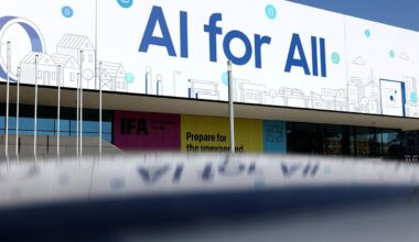 Is the AI Boom a Bubble Waiting to Pop? Here’s What History Says