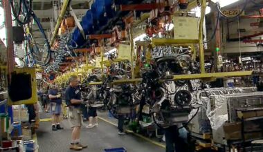 Canada’s auto industry has a chance to reset with EV market, expert says - CTV News