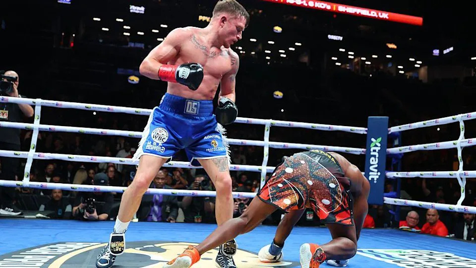 Dalton Smith knocks down Subriel Matias in the fifth round