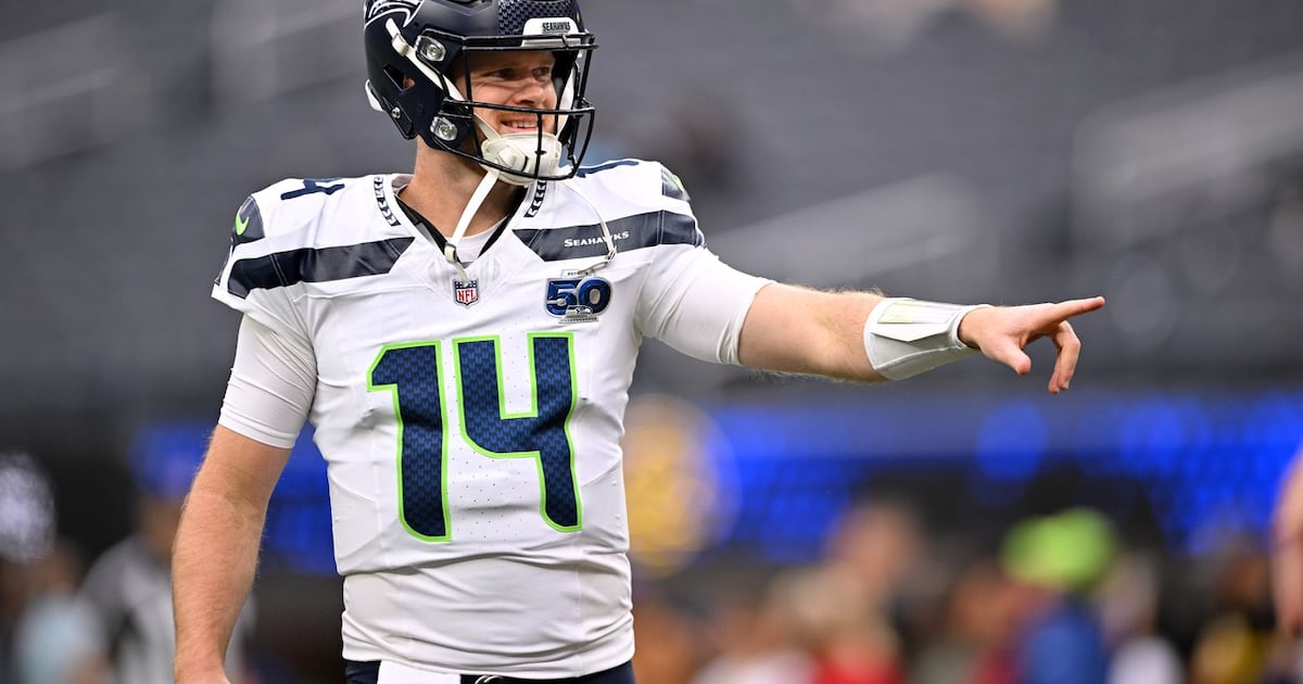 Seattle Seahawks' Sam Darnold 'hasn't flinched' despite playing with injury