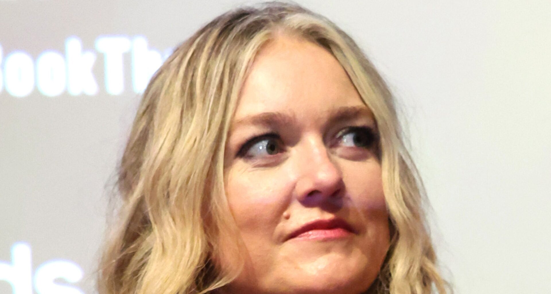 Colleen Hoover Reveals She Received Radiation For Cancer Treatment