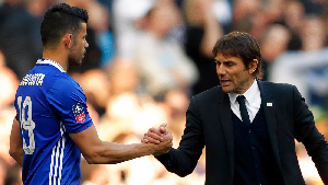 Diego Costa (L) and Antonio Conte (R) were together at Chelsea