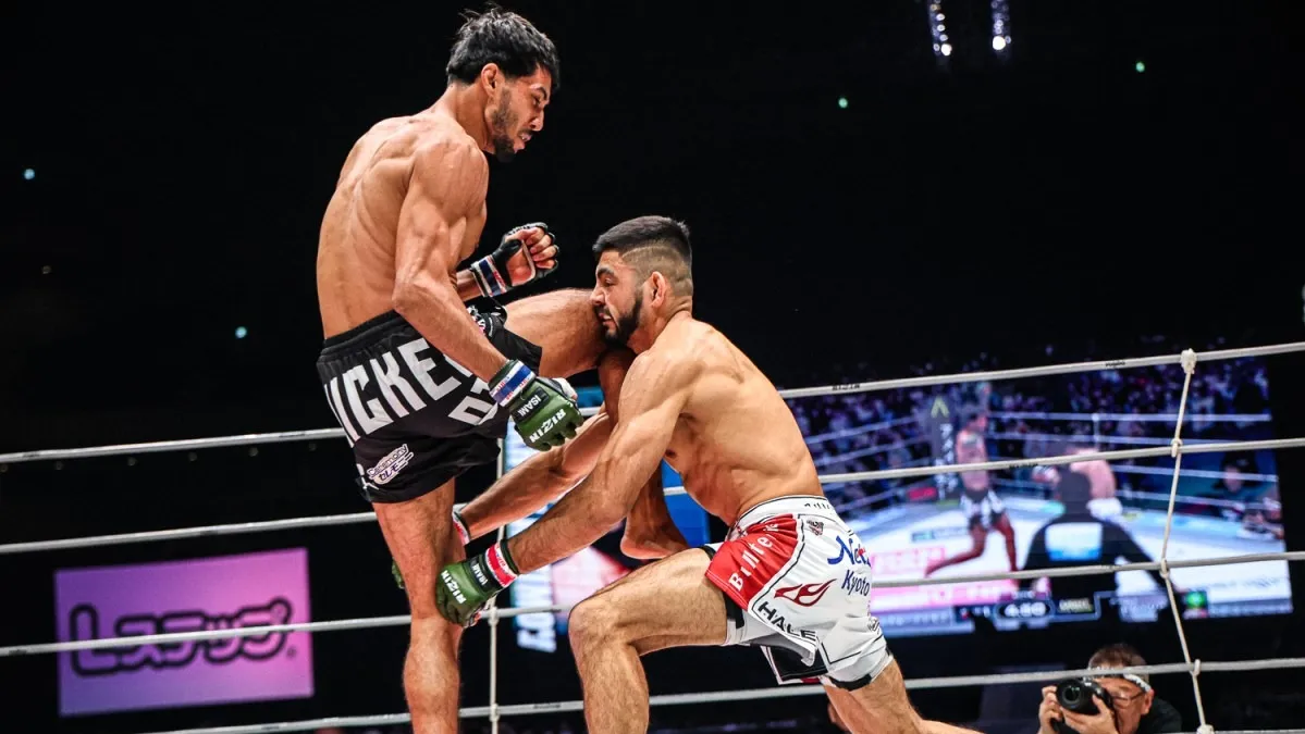 Shaidulloev defends, Nazimov wins in 13 seconds