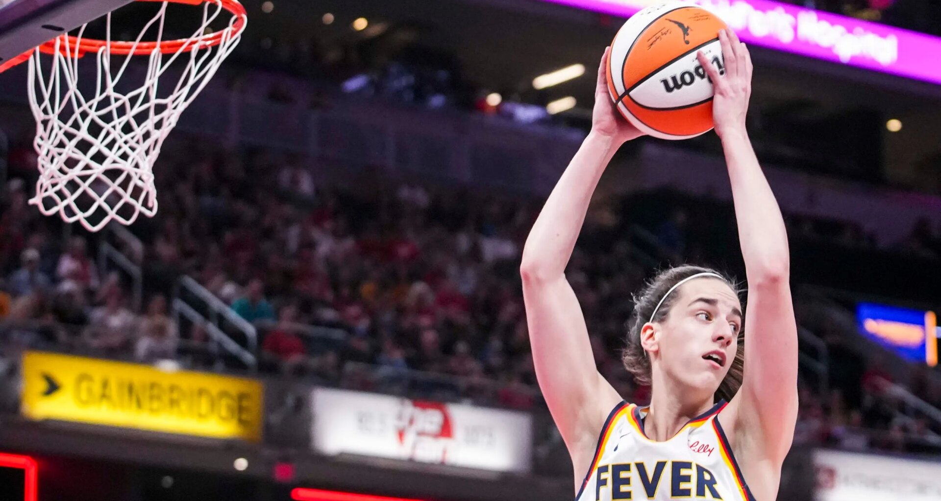 WNBA star Caitlin Clark on why she's pulling for Drake Maye, Patriots