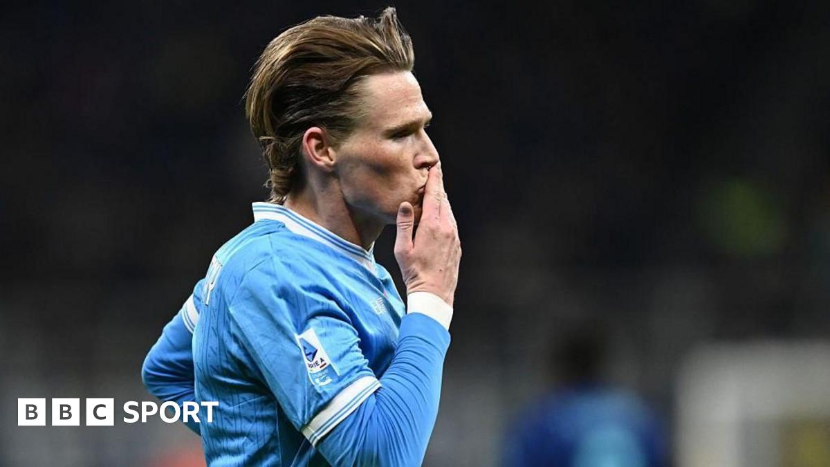 Inter Milan 2-2 Napoli: McTominay scores twice as Antonio Conte sent off