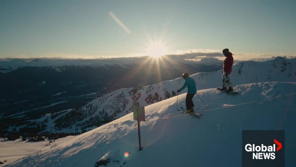 Click to play video: 'Back to Jasper: Hit the slopes as Marmot Basin opens to incredible snow conditions'