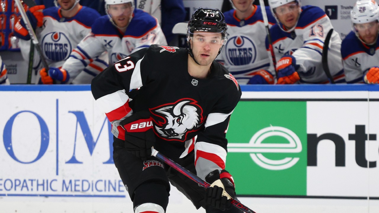 Sabres' Josh Norris exits vs. Flyers with upper-body injury