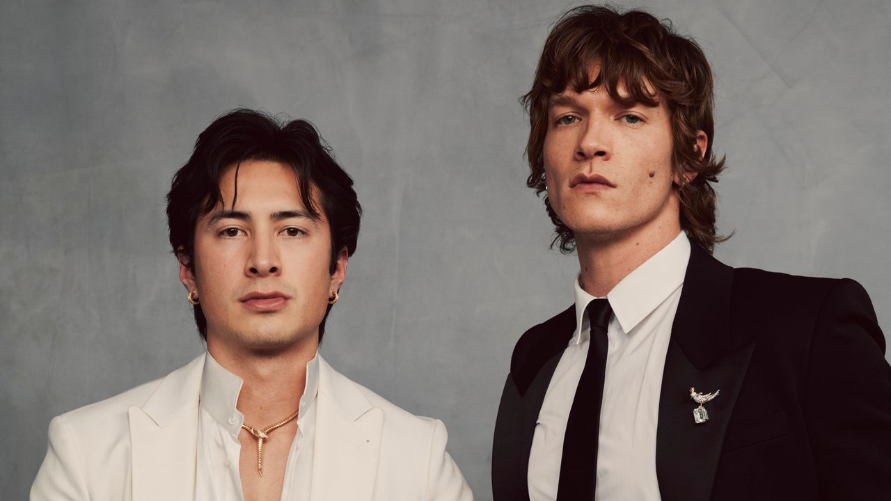 Hudson Williams and Connor Storrie of ‘Heated Rivalry’ Brought Heartthrob Energy to the 2026 Golden Globes