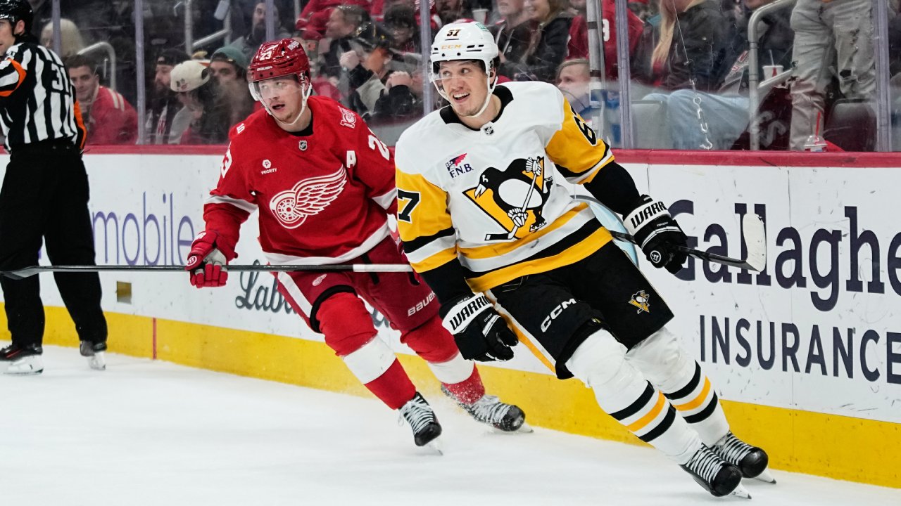 NHL Roundup: Rust, Chinakhov lead streaking Penguins past Red Wings