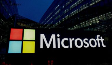 Microsoft shares fall as rising spending, slight cloud beat fan AI payoff worries