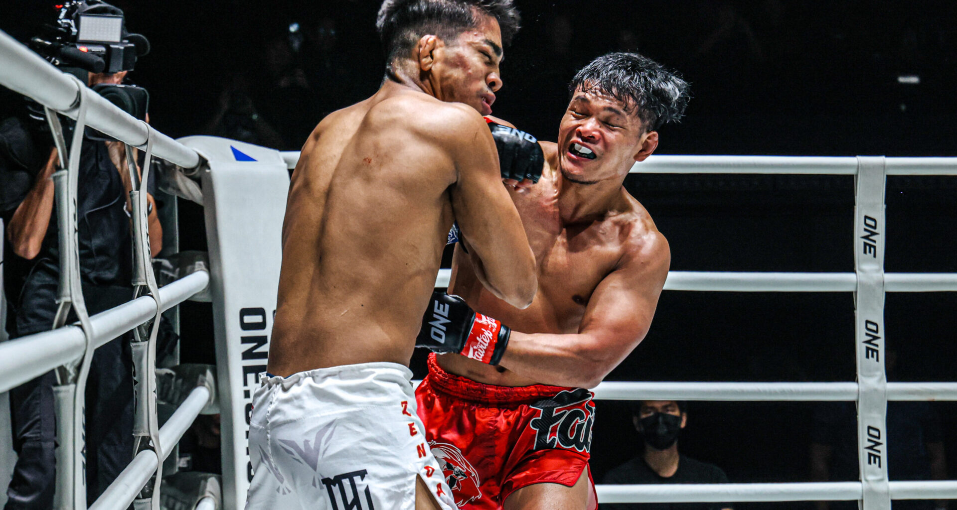 Carlo Bumina ang Marcos Aurelio ONE Fight Night 39 5