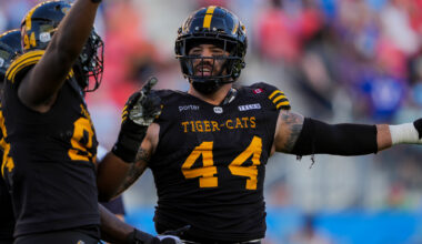 Lions sign defensive lineman Casey Sayles