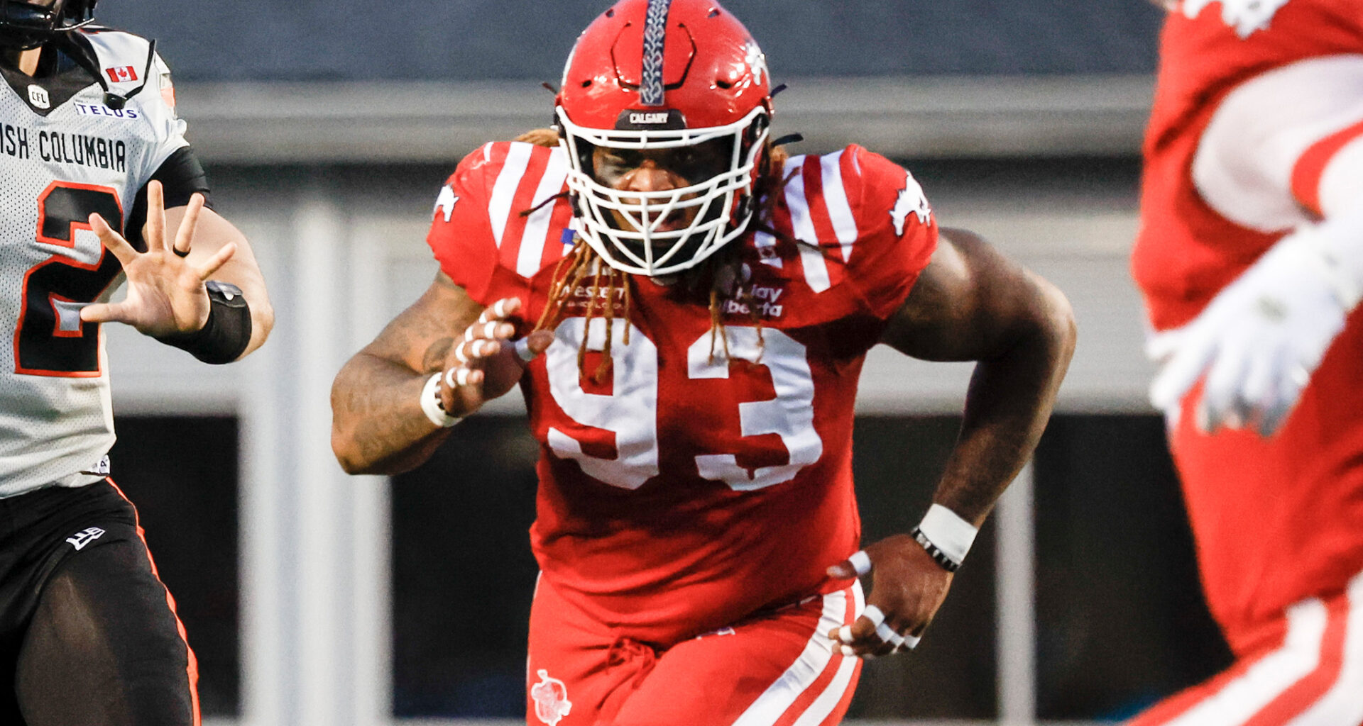 Stamps extend American defensive lineman Charles Wiley